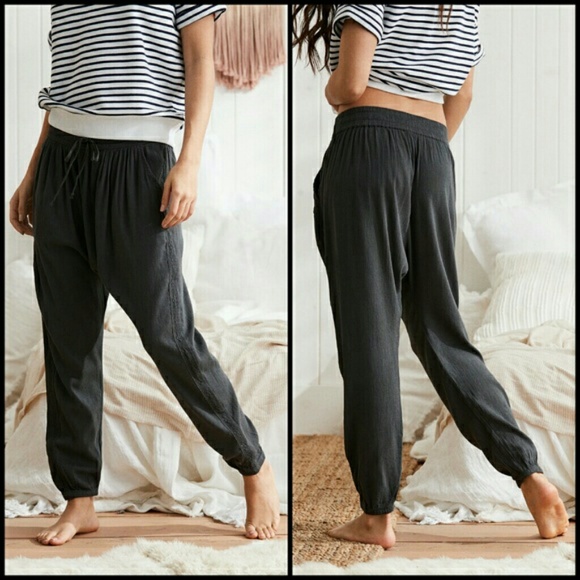 aerie Pants - Aerie harem pants with lace racer stripe small
